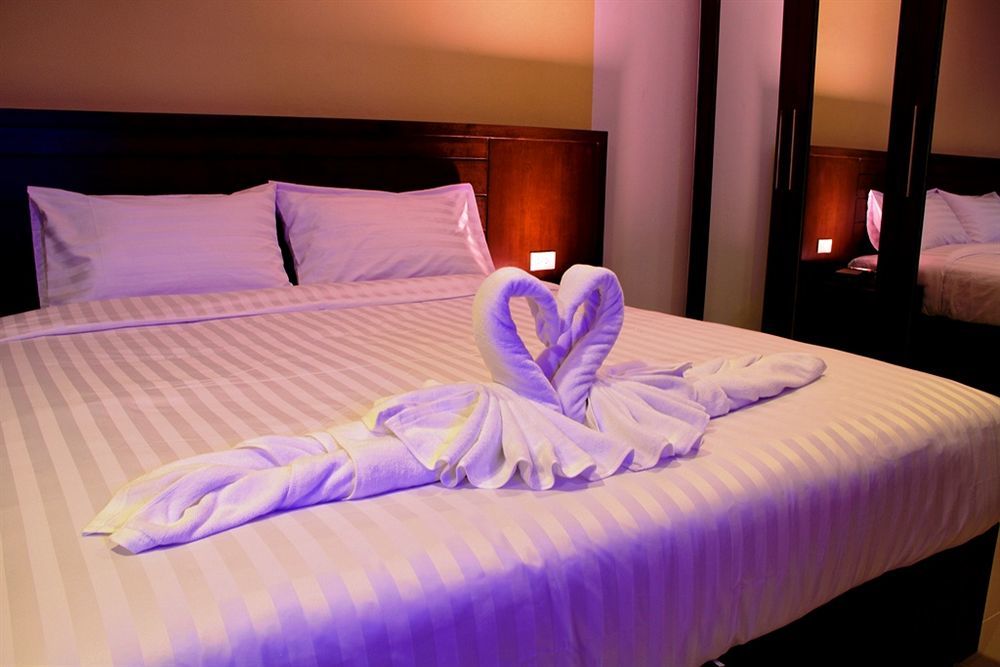 Oyo 373 Mc Ginger House Hotel Patong Kültér fotó