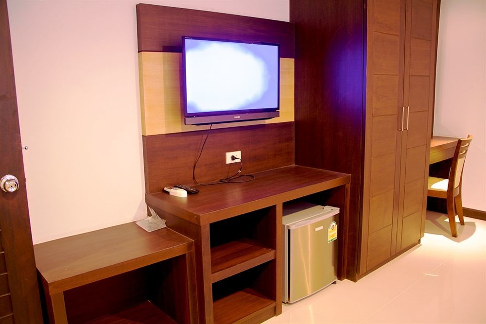 Oyo 373 Mc Ginger House Hotel Patong Kültér fotó